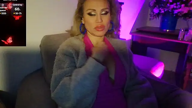 Radmila Queen  online show from December 4, 2:26 pm