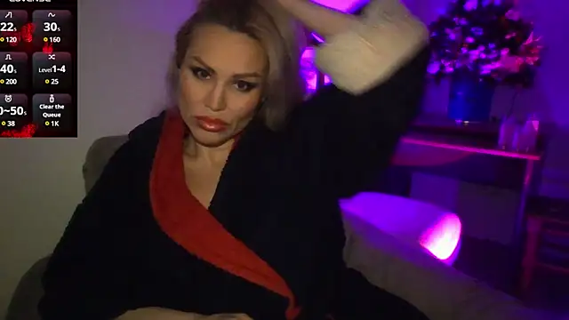 Radmila Queen  online show from December 10, 3:44 pm