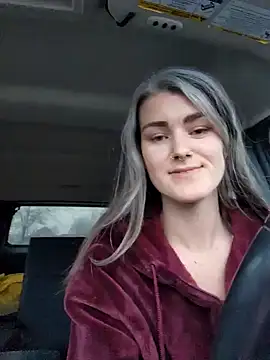 Lilmissvyx online show from December 11, 4:20 pm