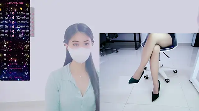 Snapshot of tt50256 chatting on March 12, 7:35 am tt50256 online show from March 12, 7:35 am