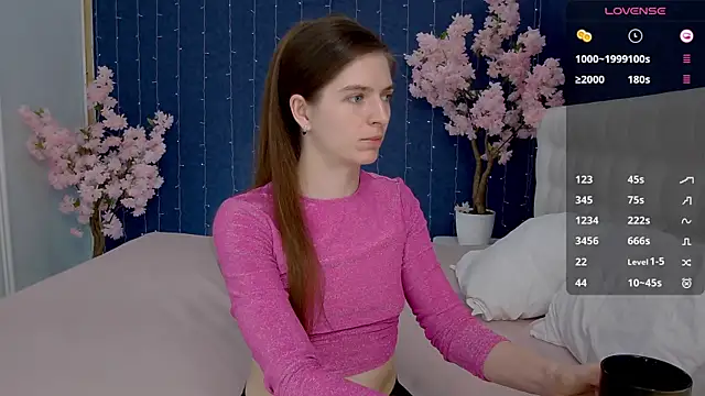 -Mirror-Girl- online show from February 7, 1:32 pm