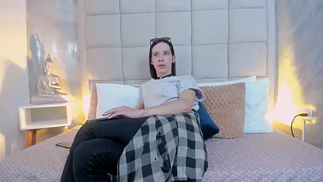 Hecatee 77 online show from September 22, 7:49 pm