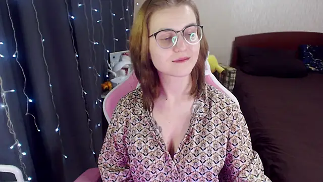 MissBrightShine online show from January 29, 4:08 pm