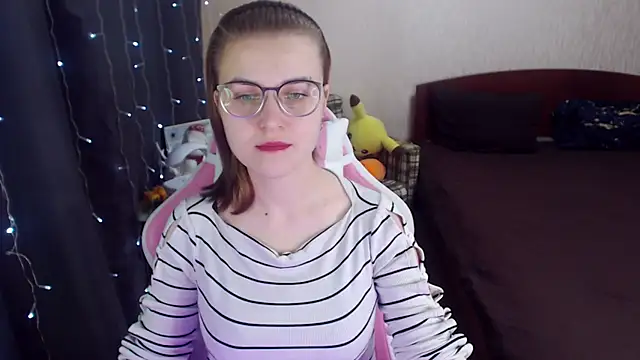 MissBrightShine online show from February 11, 9:53 am