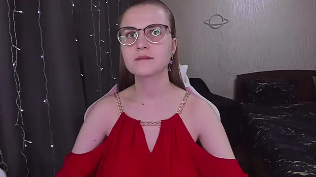 MissBrightShine online show from March 4, 5:13 pm