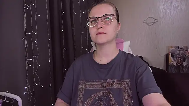 MissBrightShine online show from September 17, 11:12 am