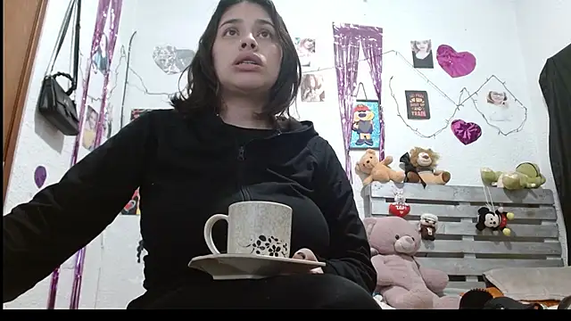 Saray extrovert  online show from December 19, 4:56 am