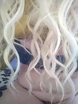 Impression222 online show from March 8, 11:16 am