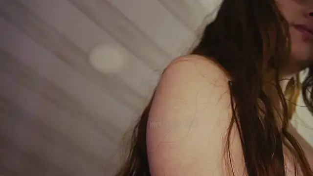 Snapshot of molly_russell chatting on January 16, 2:41 pm molly russell online show from January 16, 2:41 pm