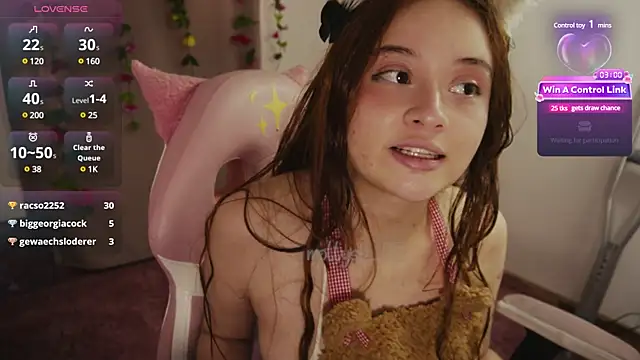 Snapshot of molly_russell chatting on January 17, 6:23 pm molly russell online show from January 17, 6:23 pm