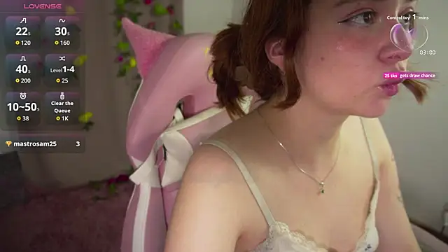 Snapshot of molly_russell chatting on November 5, 10:43 pm molly russell online show from November 5, 10:43 pm