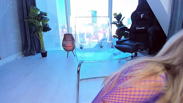 SpoilM3Mor3 online show from February 11, 12:37 pm