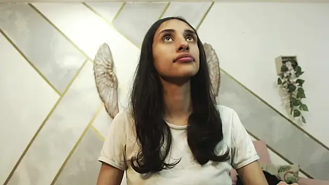 RoxanaCyrano  online show from October 8, 7:55 pm