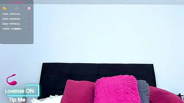 SelenaWest online show from October 9, 9:40 am