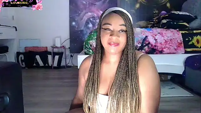 Snapshot of temptressbeauty24 chatting on February 1, 6:21 am temptressbeauty24 online show from February 1, 6:21 am