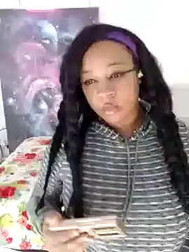 Snapshot of temptressbeauty24 chatting on February 11, 11:44 pm temptressbeauty24 online show from February 11, 11:44 pm