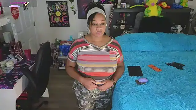 Snapshot of temptressbeauty24 chatting on September 12, 3:28 am temptressbeauty24 online show from September 12, 3:28 am