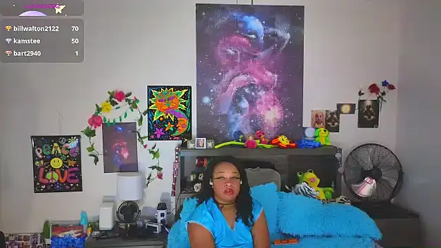 Snapshot of temptressbeauty24 chatting on September 19, 2:57 am temptressbeauty24 online show from September 19, 2:57 am