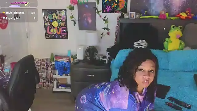 Snapshot of temptressbeauty24 chatting on September 20, 3:29 am temptressbeauty24 online show from September 20, 3:29 am