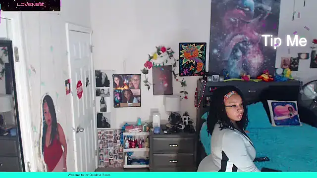 Snapshot of temptressbeauty24 chatting on November 5, 4:01 am temptressbeauty24 online show from November 5, 4:01 am