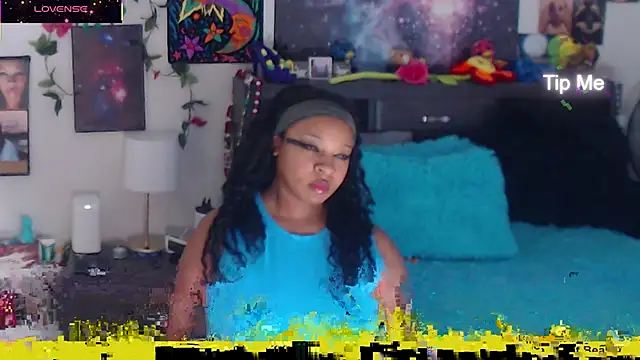 Snapshot of temptressbeauty24 chatting on November 20, 5:18 am temptressbeauty24 online show from November 20, 5:18 am