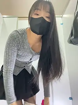 Snapshot of Asia-Lynn chatting on March 12, 10:48 am Asia-Lynn online show from March 12, 10:48 am