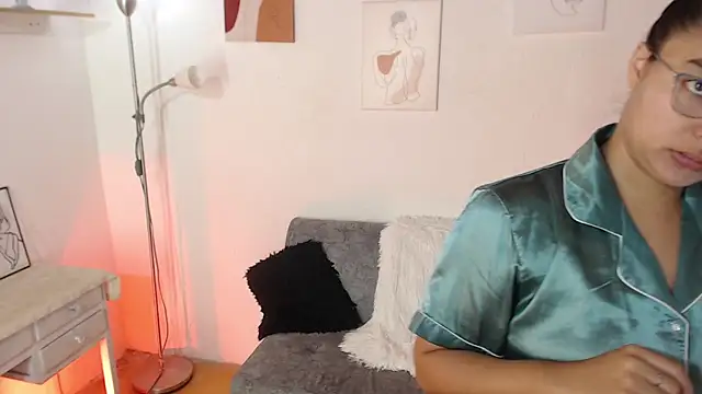  Kim  M online show from September 20, 1:12 pm