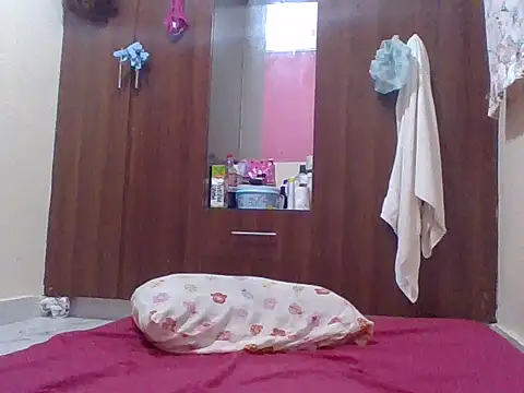 sweet-fancy online show from October 4, 7:12 pm