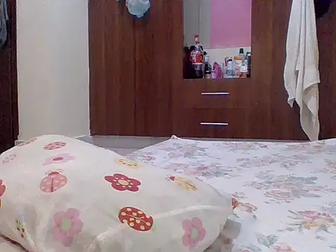 sweet-fancy online show from October 28, 7:16 pm