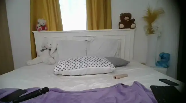 NAUGHTY  EBONY online show from February 10, 7:04 am