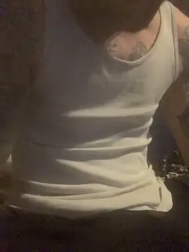 Snapshot of PIercingBoy38 chatting on February 18, 6:47 pm PIercingBoy38 online show from February 18, 6:47 pm