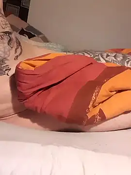 Snapshot of PIercingBoy38 chatting on February 23, 12:08 am PIercingBoy38 online show from February 23, 12:08 am