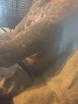 Snapshot of PIercingBoy38 chatting on February 23, 2:14 pm PIercingBoy38 online show from February 23, 2:14 pm