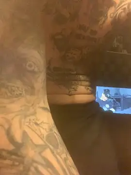 Snapshot of PIercingBoy38 chatting on February 28, 1:26 am PIercingBoy38 online show from February 28, 1:26 am