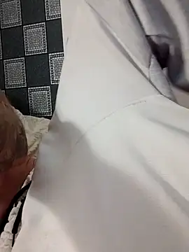 Snapshot of PIercingBoy38 chatting on September 10, 11:27 pm PIercingBoy38 online show from September 10, 11:27 pm