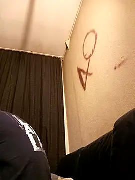 Snapshot of PIercingBoy38 chatting on November 28, 1:30 am PIercingBoy38 online show from November 28, 1:30 am