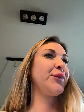 Bella-Tight online show from December 28, 12:56 pm