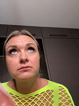 Bella-Tight online show from October 29, 7:10 am