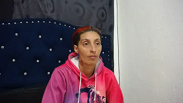 Snapshot of anyu1306 chatting on December 4, 2:09 am anyu1306 online show from December 4, 2:09 am