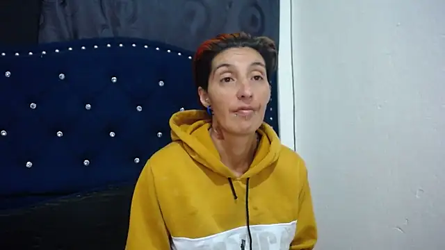 Snapshot of anyu1306 chatting on January 10, 10:36 pm anyu1306 online show from January 10, 10:36 pm