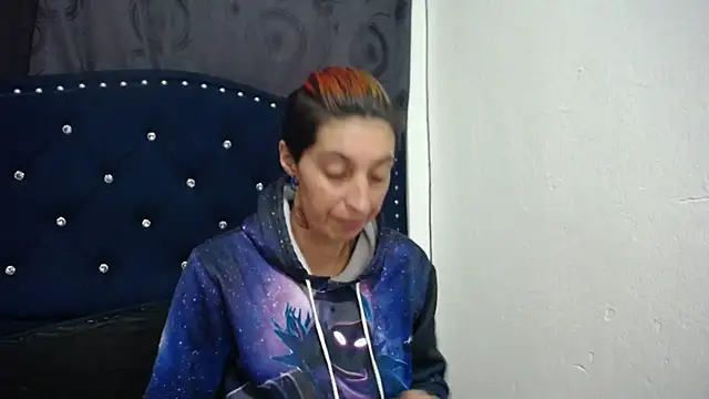 Snapshot of anyu1306 chatting on January 17, 12:31 pm anyu1306 online show from January 17, 12:31 pm