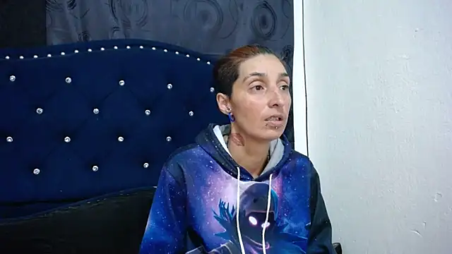 Snapshot of anyu1306 chatting on March 6, 3:35 am anyu1306 online show from March 6, 3:35 am