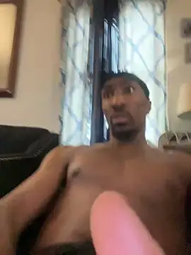 LawrenceBanques online show from January 25, 9:14 pm