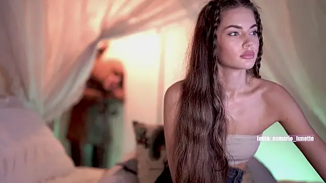 Snapshot of house_of_dragon chatting on December 17, 12:23 am house of dragon online show from December 17, 12:23 am