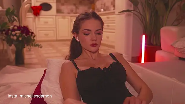 Snapshot of house_of_dragon chatting on November 20, 10:42 pm house of dragon online show from November 20, 10:42 pm