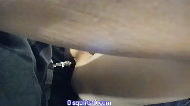 Snapshot of -sluttyass- chatting on January 14, 1:15 am -sluttyass- online show from January 14, 1:15 am