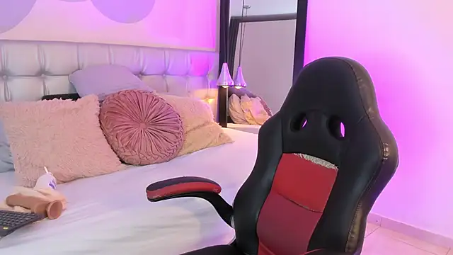 pervert lizza online show from March 20, 12:00 pm