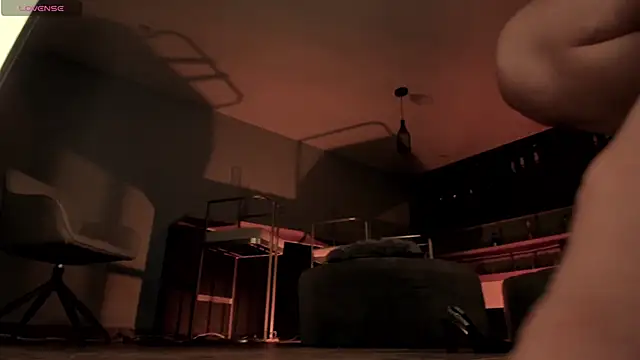 Snapshot of AmyArmstrong chatting on January 24, 6:57 am AmyArmstrong online show from January 24, 6:57 am