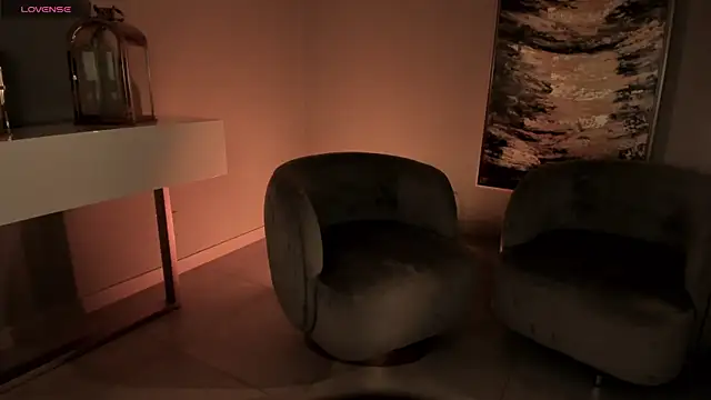 Snapshot of AmyArmstrong chatting on March 10, 2:28 am AmyArmstrong online show from March 10, 2:28 am