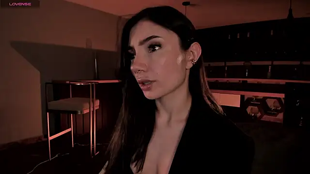 Snapshot of AmyArmstrong chatting on March 13, 1:43 am AmyArmstrong online show from March 13, 1:43 am